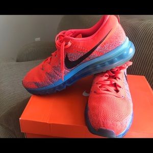 Men’s Nike Flyknit Max